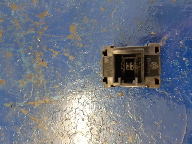 bontott VW PASSAT B6 Fényszórómagasság Állító Kapcsoló