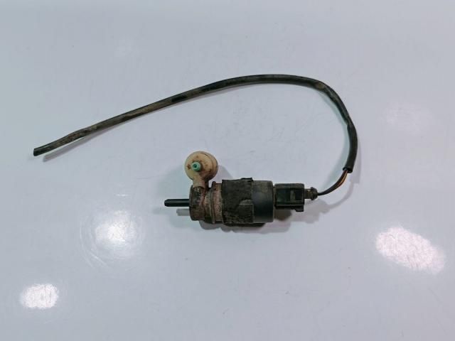 bontott VW PASSAT B6 Fényszórómosó Szivattyú