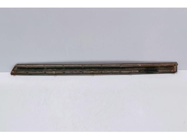 bontott VW PASSAT B6 Függőleges Ajtó Díszléc