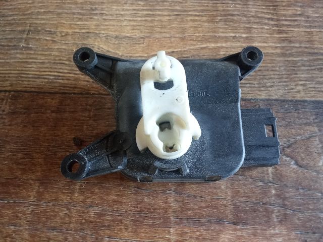 bontott VW PASSAT B6 Fűtés Állító Motor