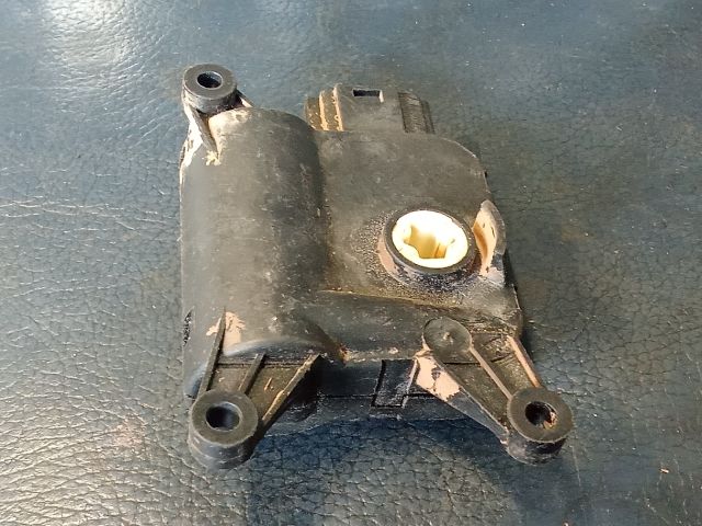 bontott VW PASSAT B6 Fűtés Állító Motor