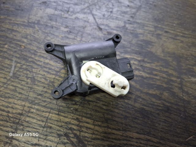 bontott VW PASSAT B6 Fűtés Állító Motor