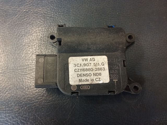 bontott VW PASSAT B6 Fűtés Állító Motor