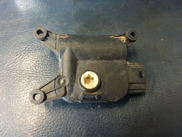 bontott VW PASSAT B6 Fűtés Állító Motor