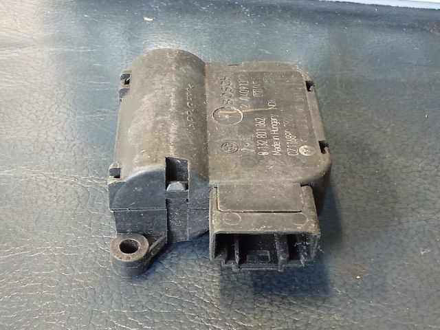 bontott VW PASSAT B6 Fűtés Állító Motor