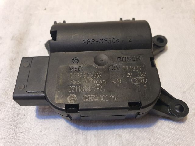 bontott VW PASSAT B6 Fűtés Állító Motor