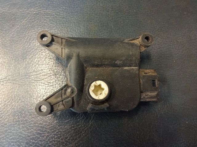 bontott VW PASSAT B6 Fűtés Állító Motor