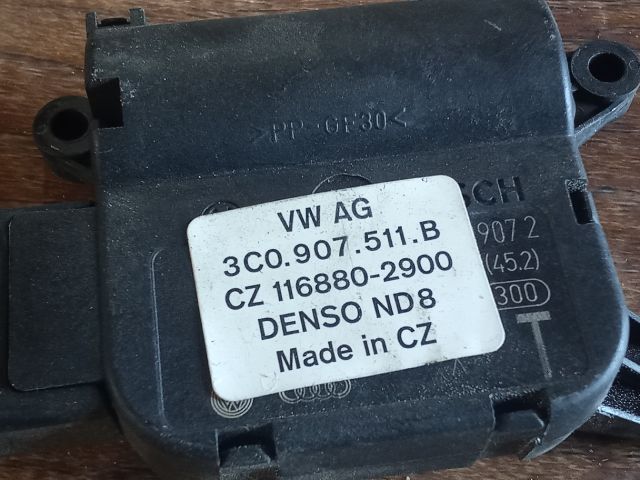 bontott VW PASSAT B6 Fűtés Állító Motor