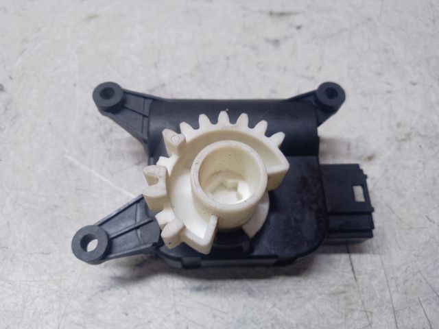 bontott VW PASSAT B6 Fűtés Állító Motor