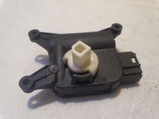 bontott VW PASSAT B6 Fűtés Állító Motor