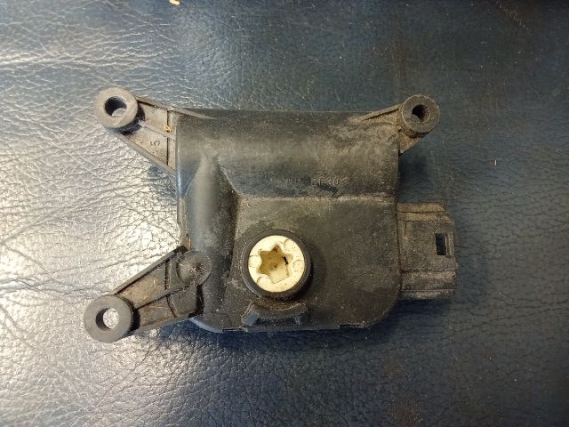 bontott VW PASSAT B6 Fűtés Állító Motor