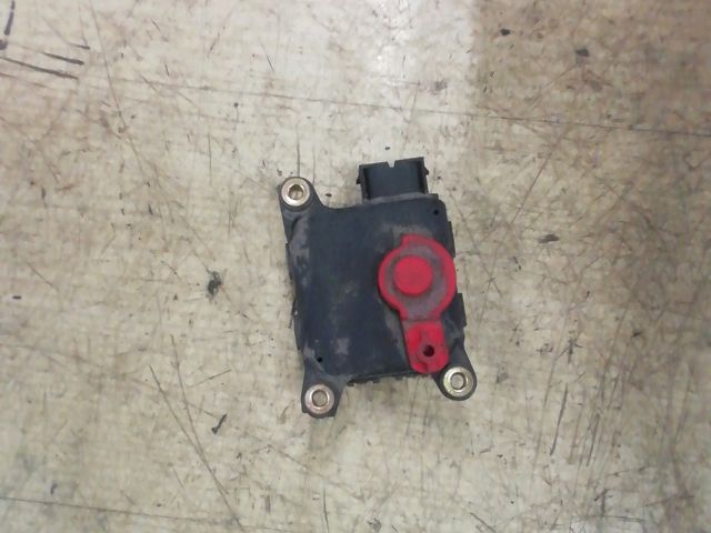 bontott VW PASSAT B6 Fűtés Állító Motor