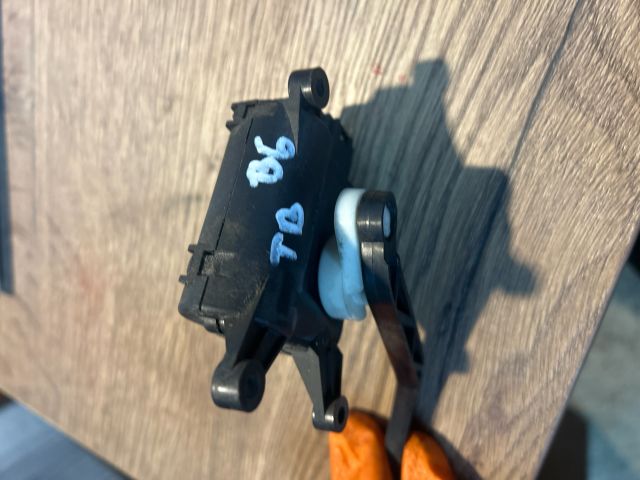 bontott VW PASSAT B6 Fűtés Állító Motor