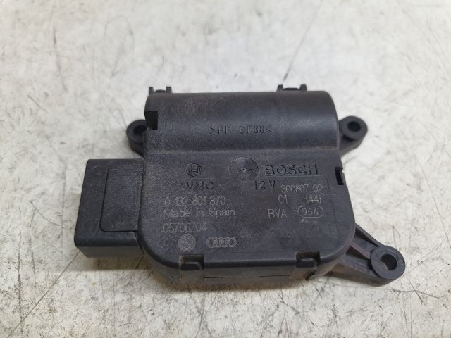 bontott VW PASSAT B6 Fűtés Állító Motor