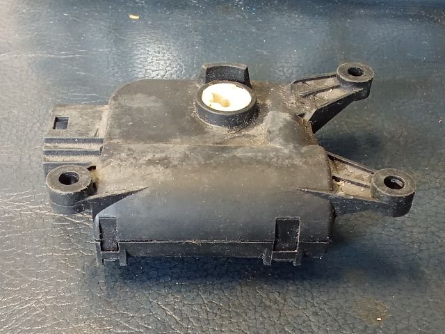 bontott VW PASSAT B6 Fűtés Állító Motor