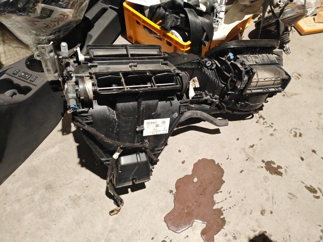 bontott VW PASSAT B6 Fűtés Box