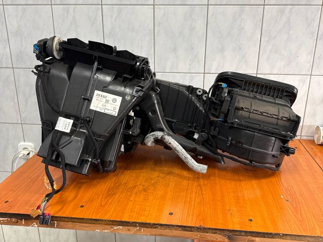 bontott VW PASSAT B6 Fűtés Box