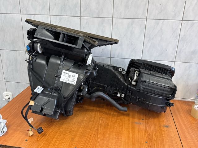 bontott VW PASSAT B6 Fűtés Box