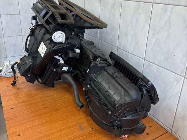 bontott VW PASSAT B6 Fűtés Box