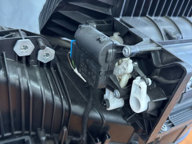 bontott VW PASSAT B6 Fűtés Box