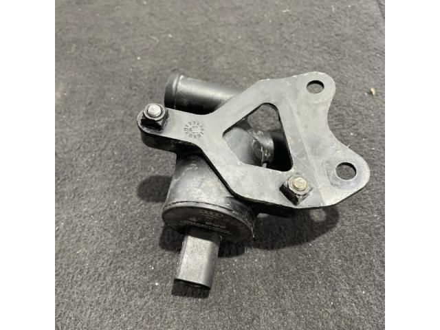 bontott VW PASSAT B6 Fűtéscsap