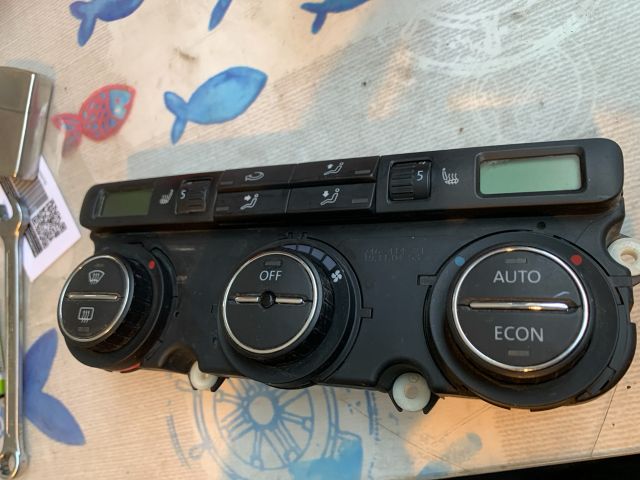 bontott VW PASSAT B6 Fűtéskapcsoló (digit klímás)