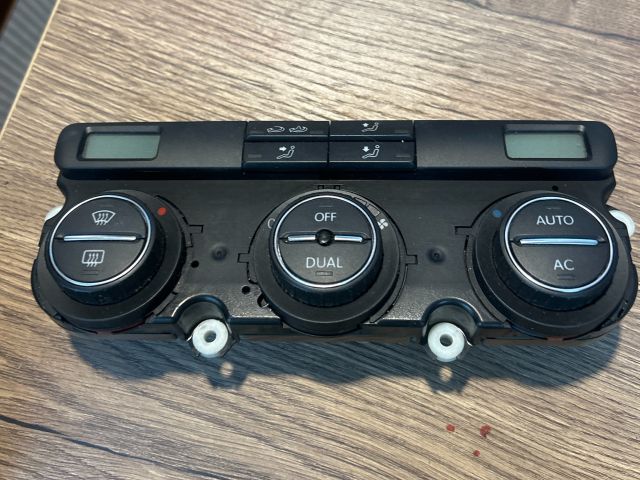 bontott VW PASSAT B6 Fűtéskapcsoló (digit klímás)
