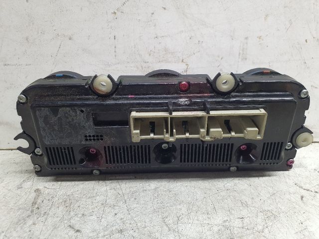 bontott VW PASSAT B6 Fűtéskapcsoló (digit klímás)