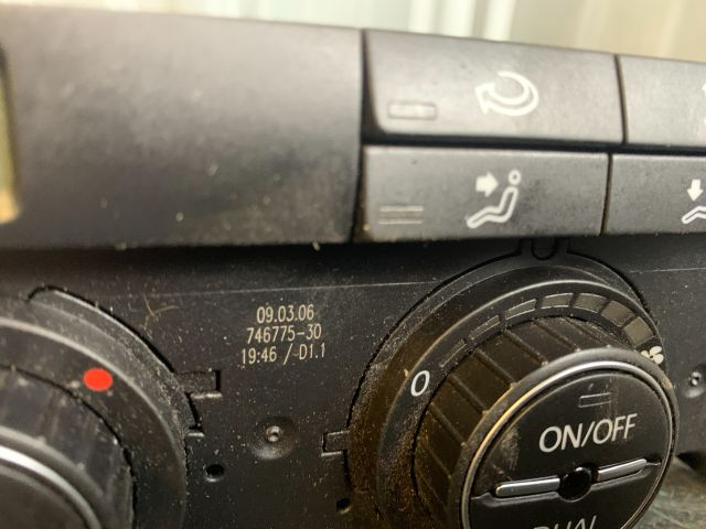 bontott VW PASSAT B6 Fűtéskapcsoló (digit klímás)