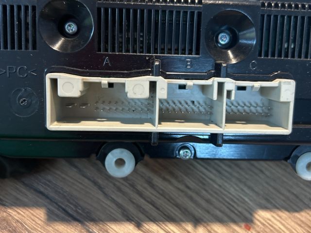 bontott VW PASSAT B6 Fűtéskapcsoló (digit klímás)