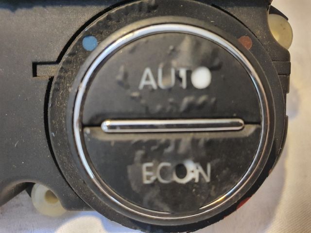 bontott VW PASSAT B6 Fűtéskapcsoló (digit klímás)