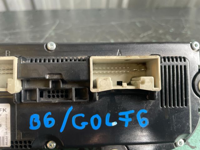 bontott VW PASSAT B6 Fűtéskapcsoló (digit klímás)