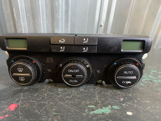 bontott VW PASSAT B6 Fűtéskapcsoló (digit klímás)