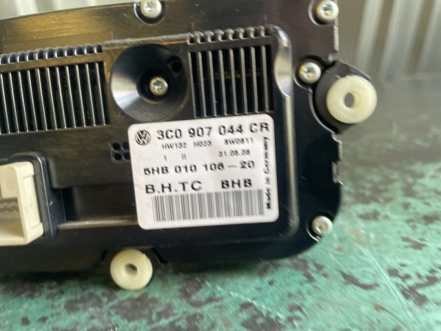 bontott VW PASSAT B6 Fűtéskapcsoló (digit klímás)