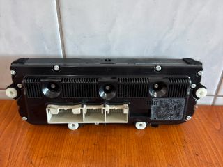 bontott VW PASSAT B6 Fűtéskapcsoló (digit klímás)