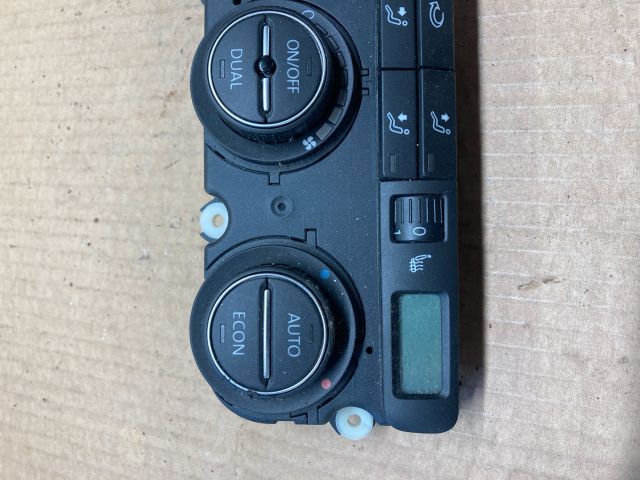 bontott VW PASSAT B6 Fűtéskapcsoló (digit klímás)