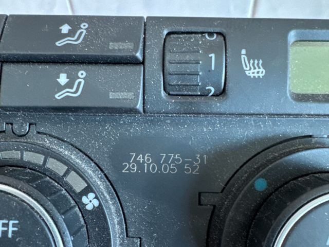 bontott VW PASSAT B6 Fűtéskapcsoló (digit klímás)