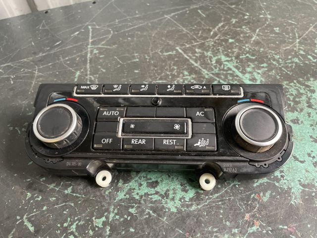 bontott VW PASSAT B6 Fűtéskapcsoló (digit klímás)