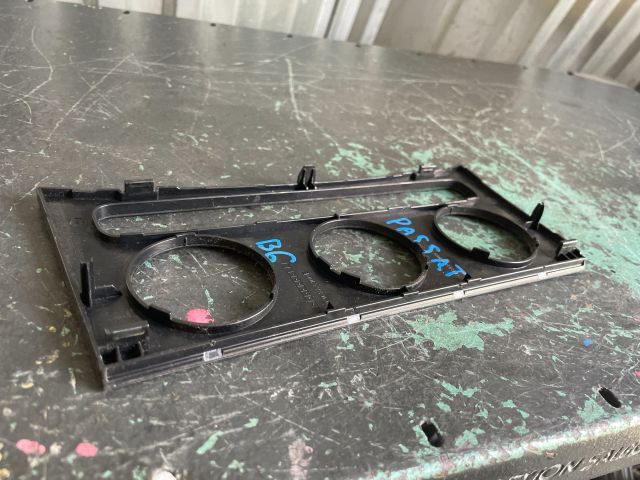 bontott VW PASSAT B6 Fűtéskapcsoló Keret