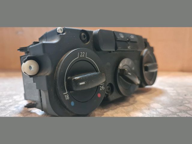 bontott VW PASSAT B6 Fűtéskapcsoló (manuális klímás)