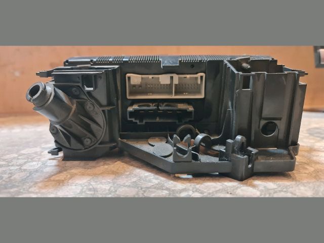 bontott VW PASSAT B6 Fűtéskapcsoló (manuális klímás)