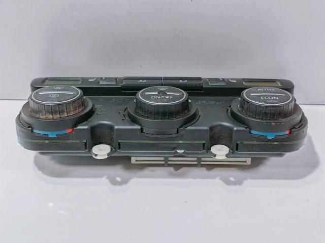 bontott VW PASSAT B6 Fűtéskapcsoló (manuális klímás)