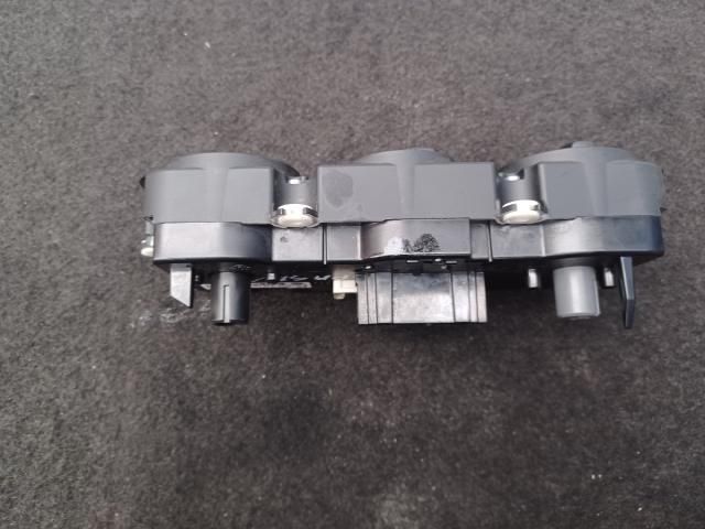 bontott VW PASSAT B6 Fűtéskapcsoló