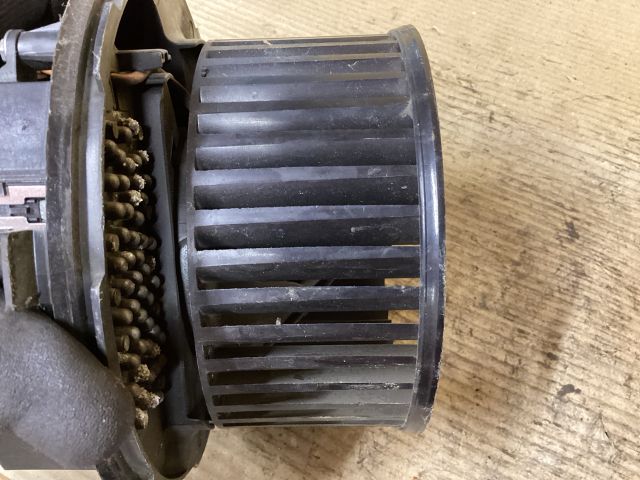 bontott VW PASSAT B6 Fűtőmotor (Klímás)