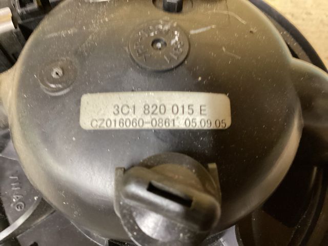 bontott VW PASSAT B6 Fűtőmotor (Klímás)