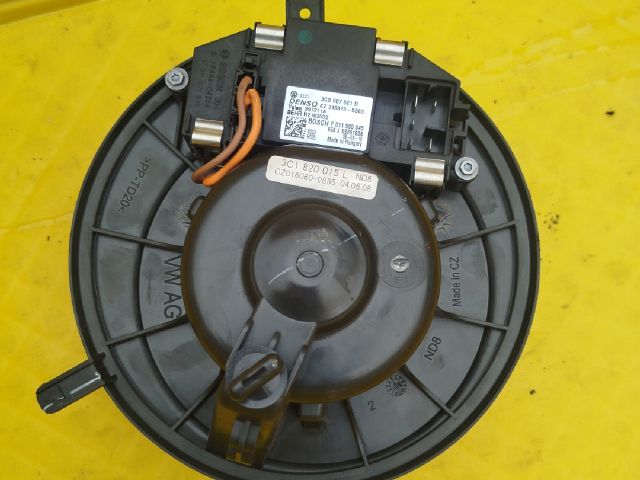 bontott VW PASSAT B6 Fűtőmotor (Klímás)