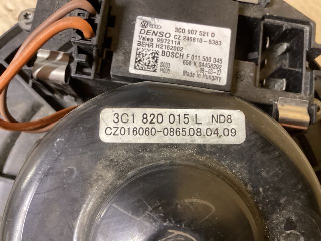 bontott VW PASSAT B6 Fűtőmotor (Klímás)