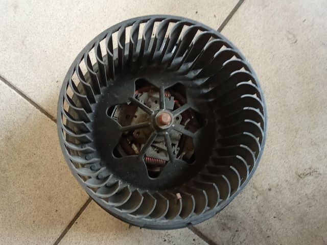 bontott VW PASSAT B6 Fűtőmotor (Nem klímás)