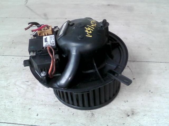 bontott VW PASSAT B6 Fűtőmotor (Nem klímás)