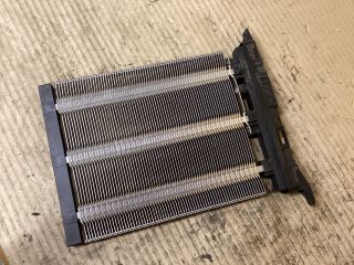 bontott VW PASSAT B6 Fűtőradiátor (Elektromos)